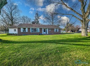 1251 Van Buren St, Fostoria, OH 44830