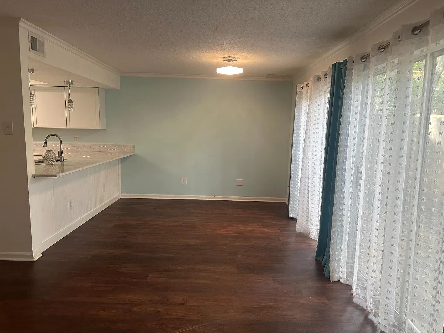 6701 Dickens Ferry Rd #2 - 6701 Dickens Ferry #2 — Photo 4