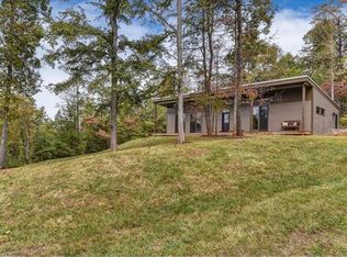 637 Coates Rd, Marshall, NC 28753