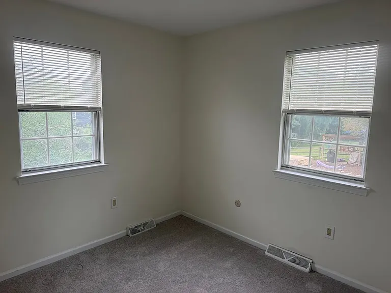 2012 Hale Ct — Photo 11