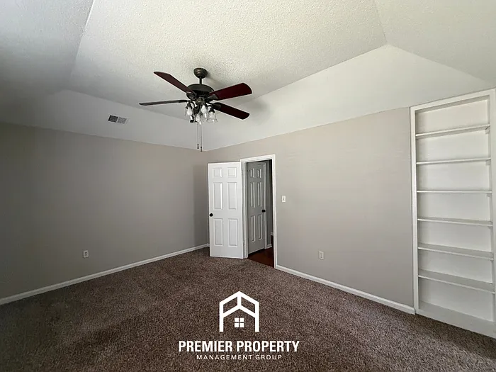 7205 Ransdorp Dr — Photo 10