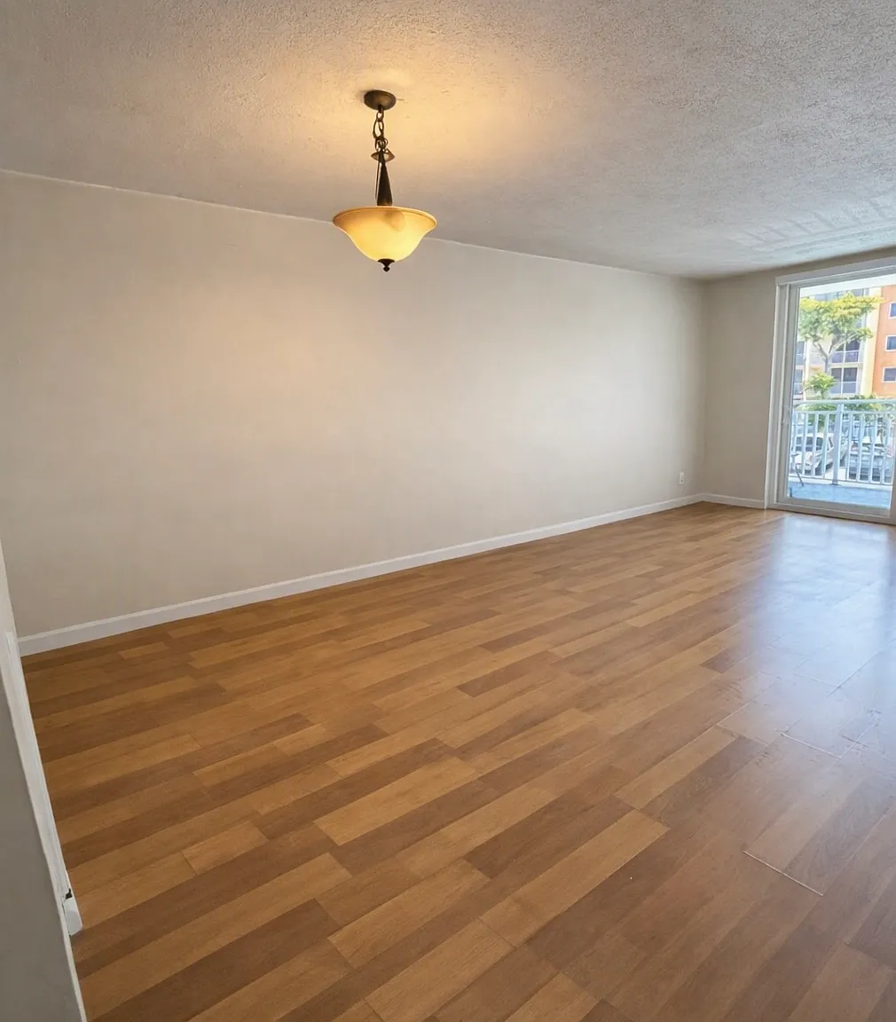 1 bed, 870 sqft, $1,850 — Photo 1