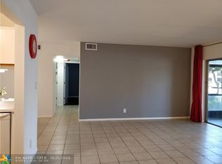 3083 N Oakland Forest Dr APT 102, Oakland Park, FL 33309