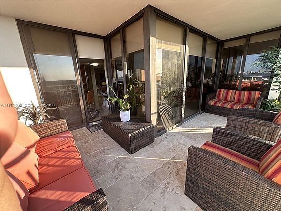 5th image of 1000 Quayside Ter APT 1101