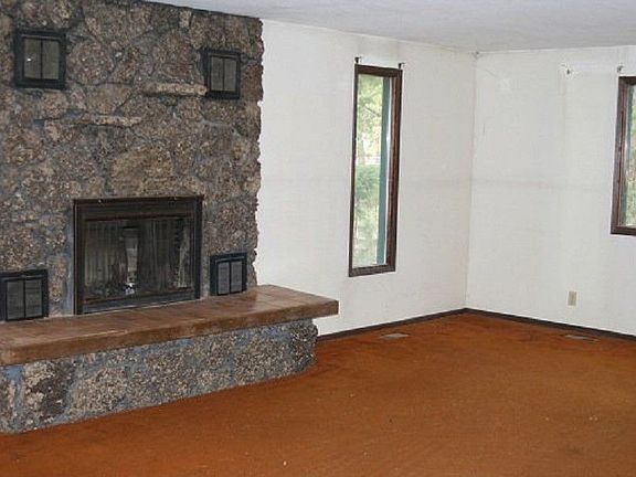 5th image of 33208 N Shanna Dr