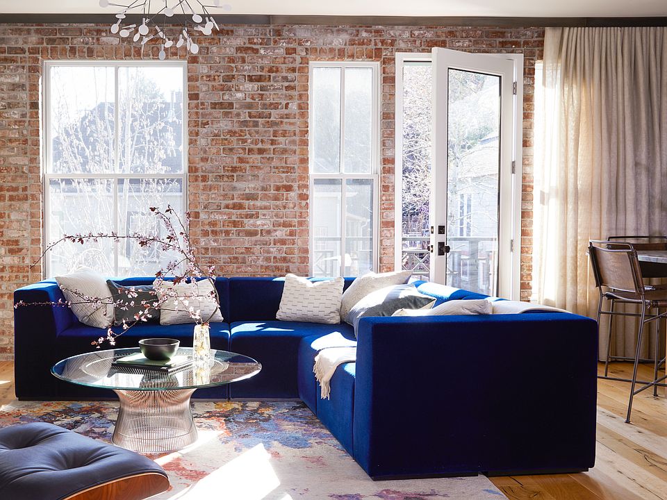 Bright main room. Rug not included.