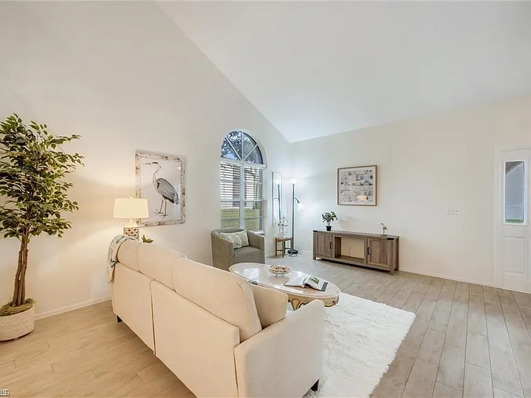 940 Augusta Blvd #D-939 — Photo 8
