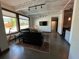 374 Wooden Spur Dr