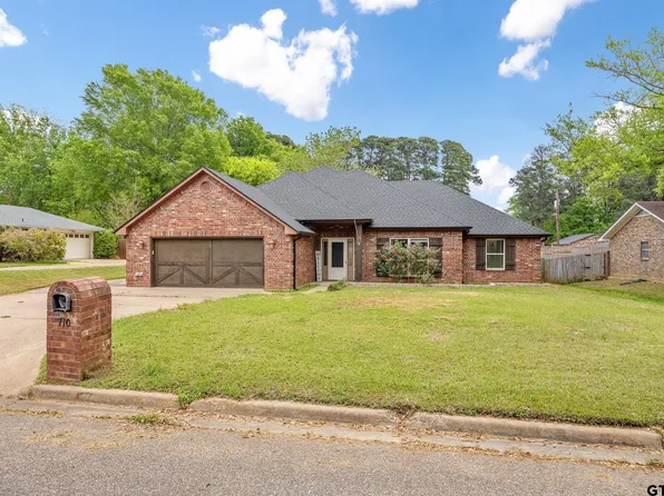 710 Willowood St, Longview, TX 75604