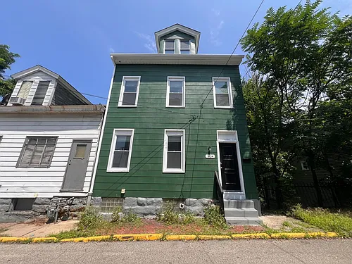 1104 Brabec St Photo 1