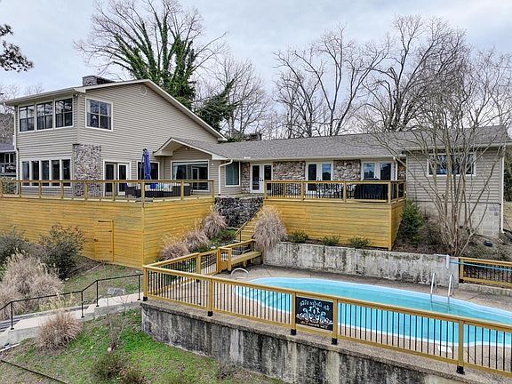 5th image of 774 Springwood Rd