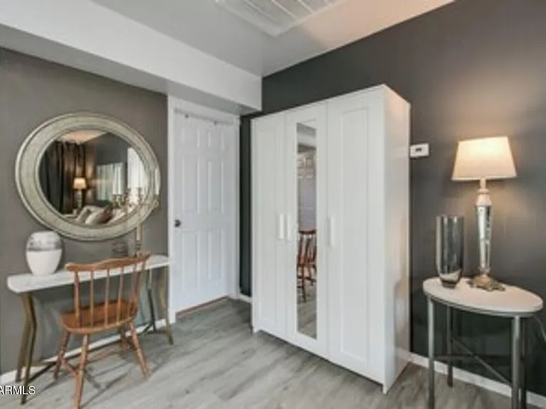 830 E Maryland Ave #2 — Photo 7