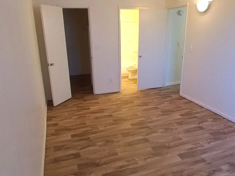 Santuario Apartments — Photo 52