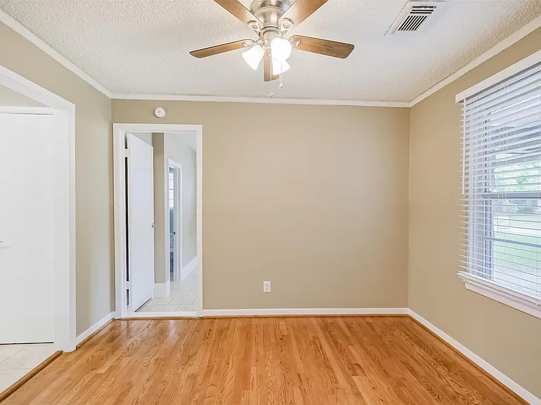4613 Braeburn Dr — Photo 11