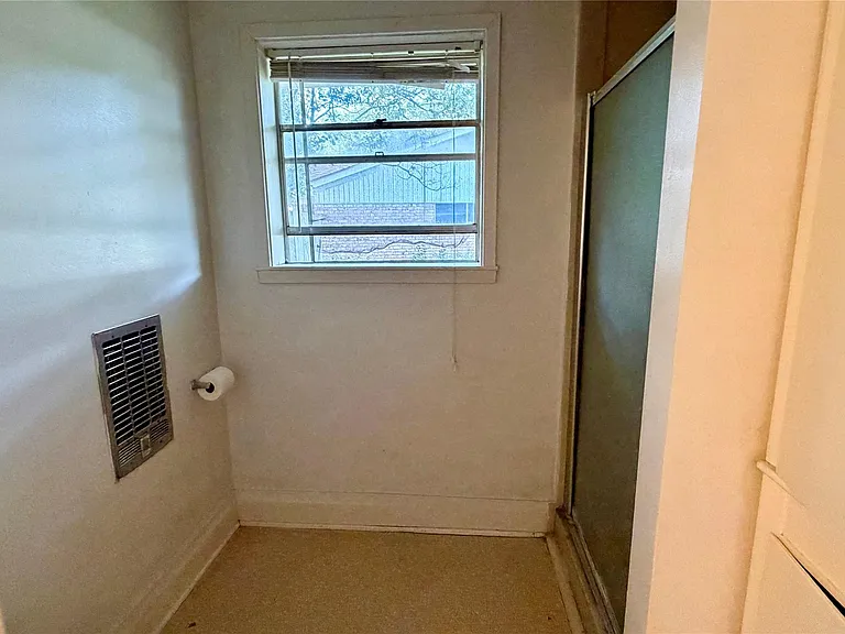 1410 S Circle St — Photo 16