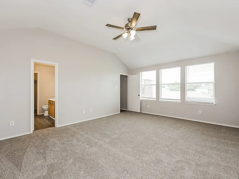2628 Loch Wood Dr — Photo 11