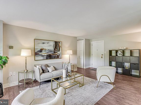 5th image of 1200 S Arlington Ridge Rd APT 305