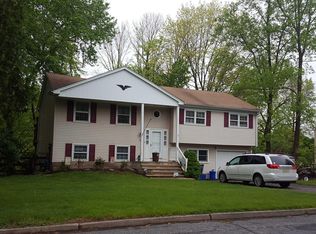 7 Sunset Dr, High Bridge, NJ 08829