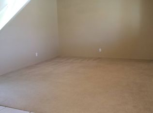 804 9th St NE, Rio Rancho, NM 87124
