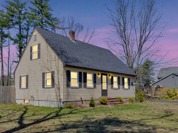 19 Crest Drive, Somersworth, NH 03878