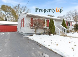 124 Franke Ave, Cary, IL 60013