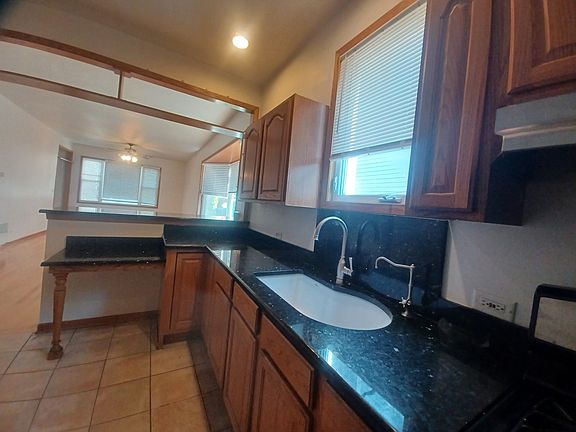3rd image of 2120 N Whipple St