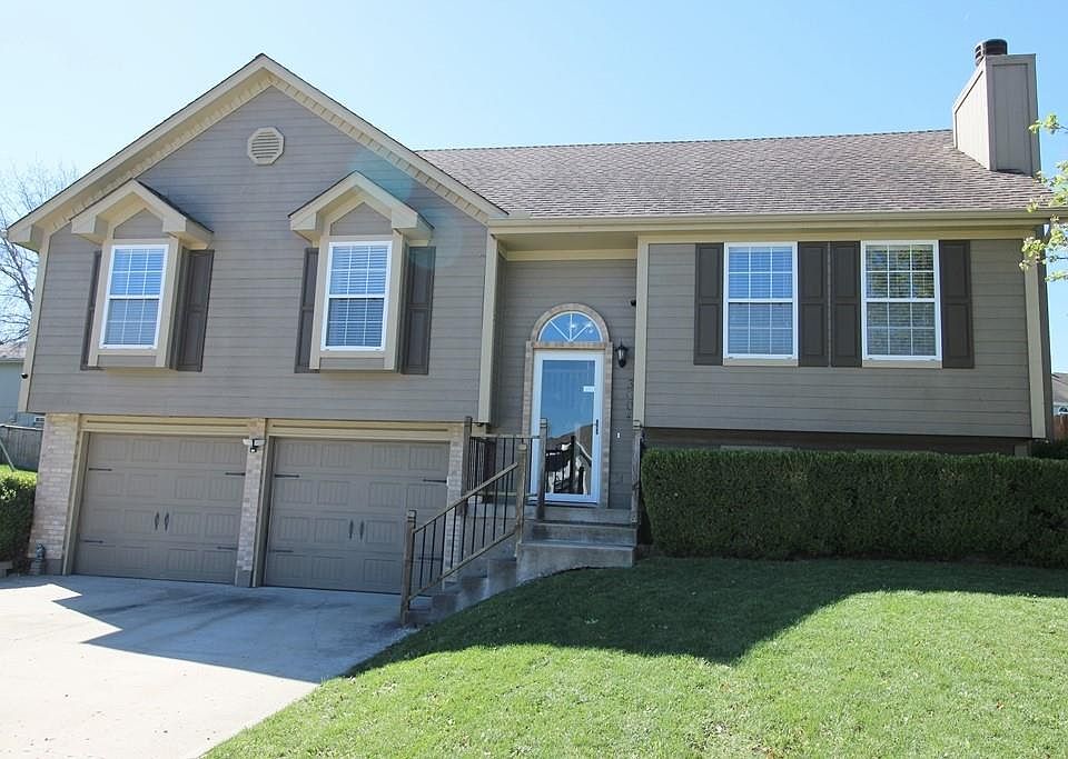 1st image of 3604 NW Light House Ct