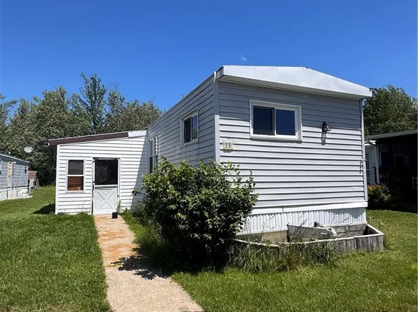 11922 Buckwheat Rd, Alden, NY 14004