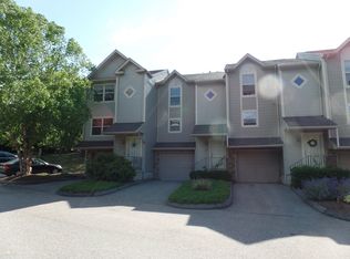 19 Hawthorne Dr UNIT 102, New London, CT 06320