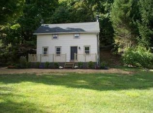 100 Canary Hill Rd, Hurley, NY 12443