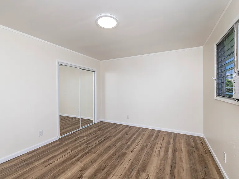 Noelani St — Photo 16