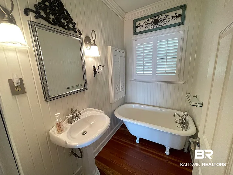 6621 Purvis Rd — Photo 24