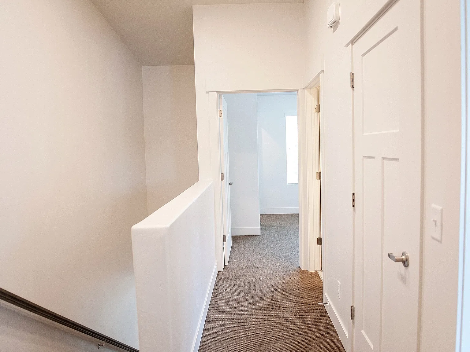 200 N Townhomes - 372 — Photo 4