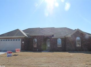 161 Crystal Lake Rd, Austin, AR 72007