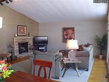 4th image of 2454 Williams Dr