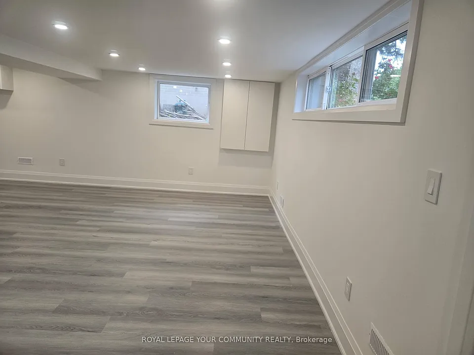 19 Beaverton Rd S