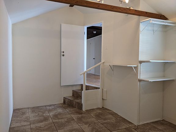 5th image of 935 N Vista St #935