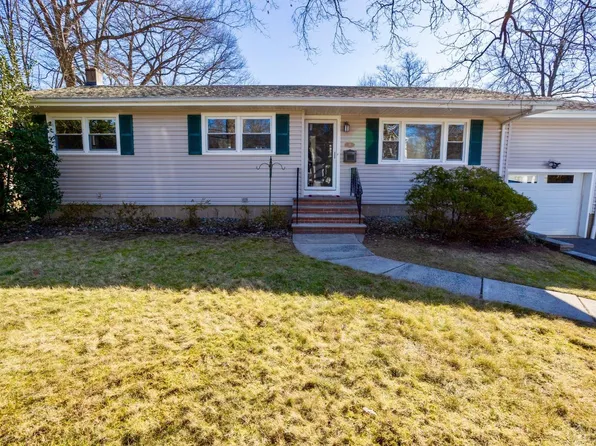 27 E 4th St, New Providence, NJ 07974