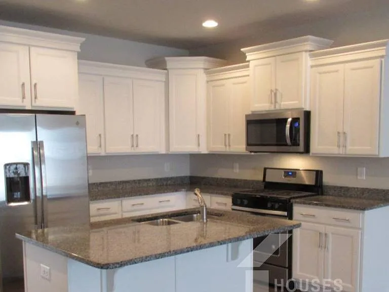 27 Creekhaven Ln — Photo 4