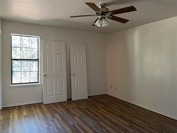 3rd image of 1525 E 13th St