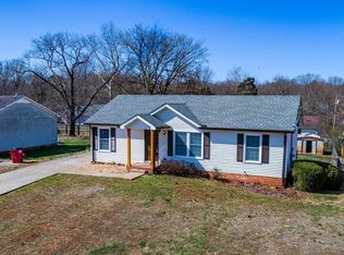 2808 Summertree Ln, Clarksville, TN 37040