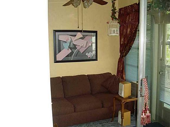 4th image of 8553 NW 10th St #C106