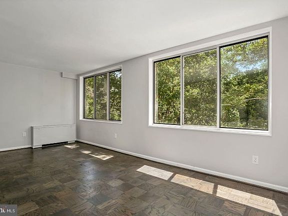 3rd image of 6621 Wakefield Dr APT 212