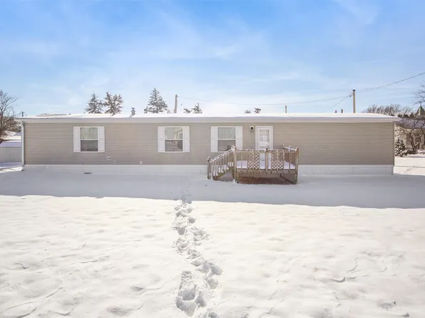 111 W 1st St, Bouton, IA 50039