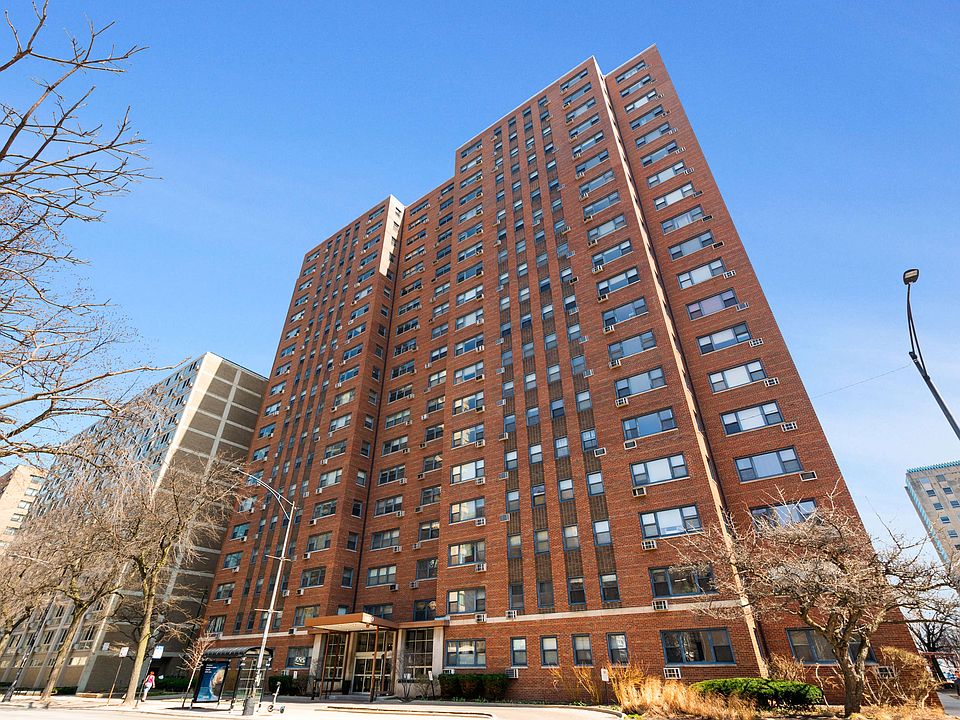 1st image of 2909 N Sheridan Rd APT 1104