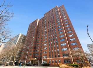2909 N Sheridan Rd APT 1104, Chicago, IL 60657