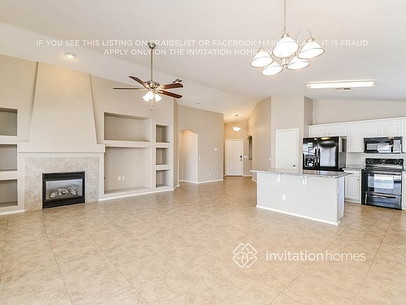 3rd image of 1274 E Vernoa St