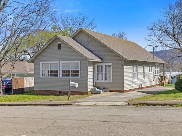 819 Washington Ave, Etowah, TN 37331