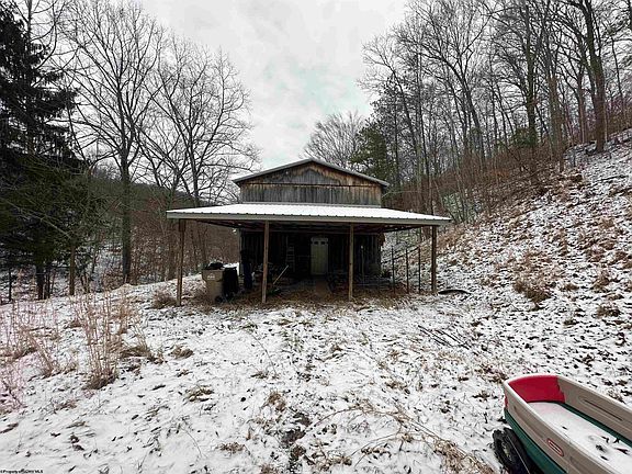 4th image of 3004 Sycamore Run Rd