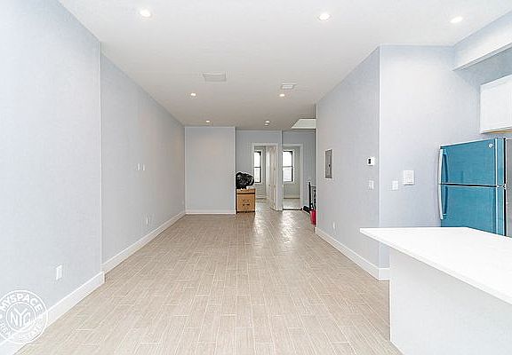2nd image of 264 Bleecker St #4A